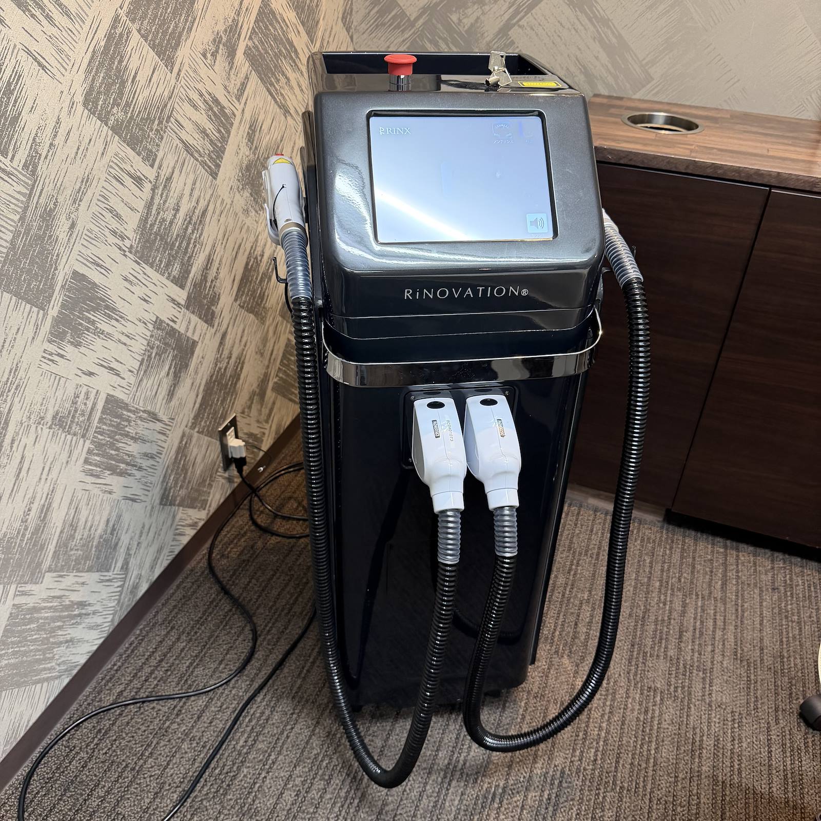 RINXの脱毛機 RiNOVATION の写真